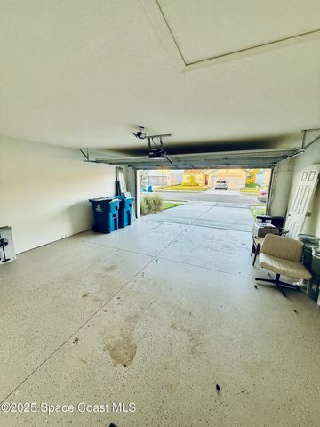 1026 Dania Circle NE, Palm Bay, FL 32905