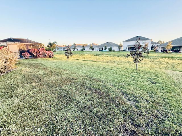 1026 Dania Circle NE, Palm Bay, FL 32905