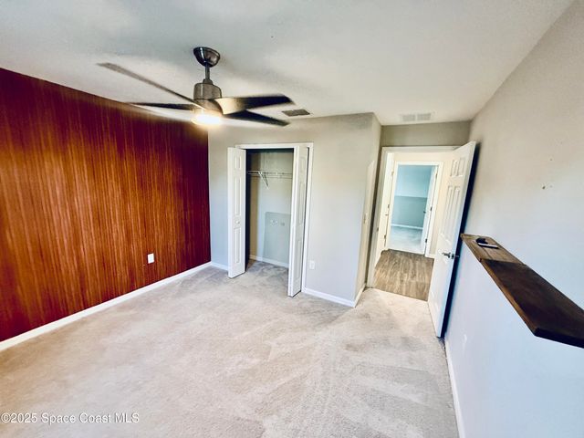 1026 Dania Circle NE, Palm Bay, FL 32905