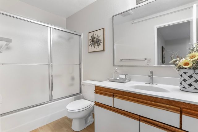 320 320 Peninsula Ave 107, San Mateo, CA 94401