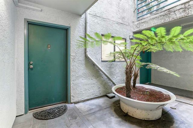 320 320 Peninsula Ave 107, San Mateo, CA 94401