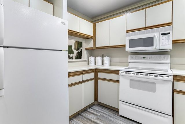 320 320 Peninsula Ave 107, San Mateo, CA 94401