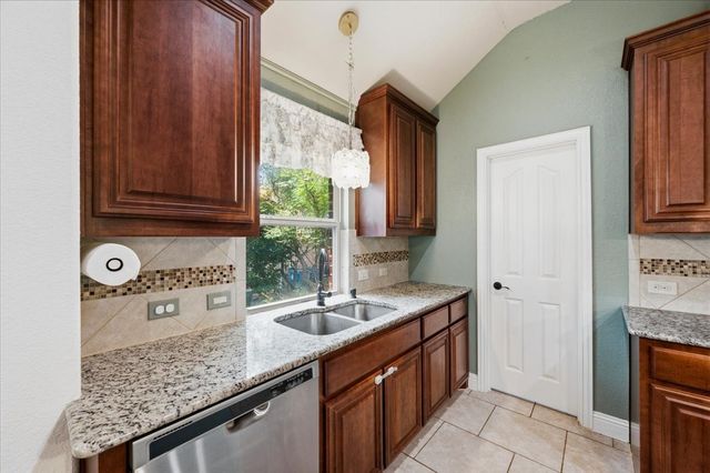 102 Briarstone Drive, Alvarado, TX 76009