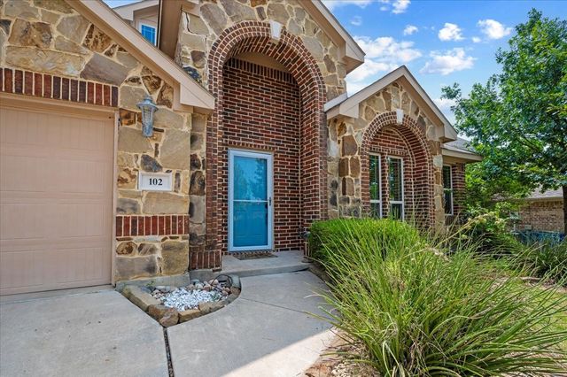 102 Briarstone Drive, Alvarado, TX 76009