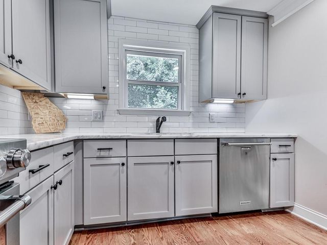 221 Woods Circle, Ball Ground, GA 30107