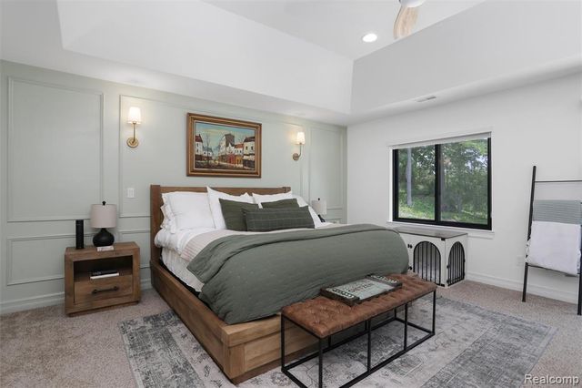 2584 Heights View Court, Rochester, MI 48306