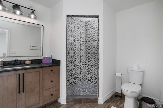 2584 Heights View Court, Rochester, MI 48306