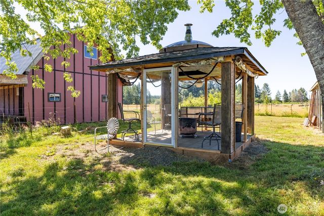 71 W Doggone Lane, Elma, WA 98541