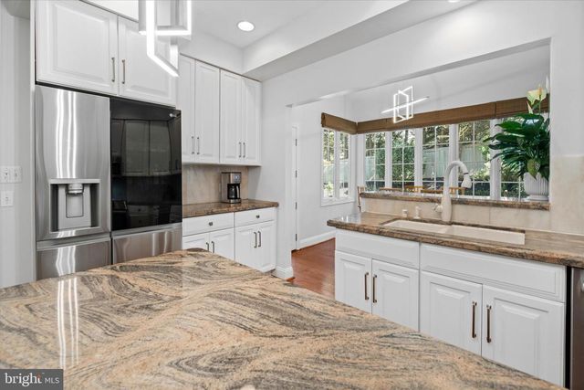 9 E ALDINE DR, Hockessin, DE 19707
