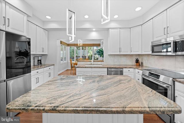 9 E ALDINE DR, Hockessin, DE 19707