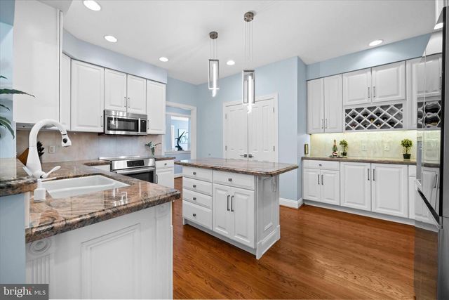 9 E ALDINE DR, Hockessin, DE 19707
