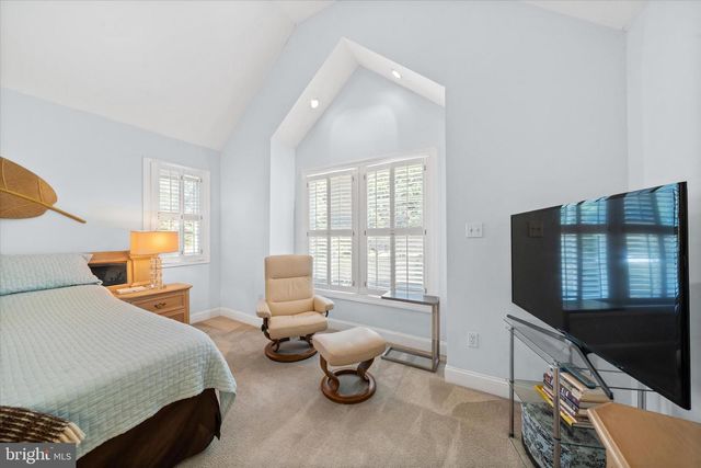 9 E ALDINE DR, Hockessin, DE 19707