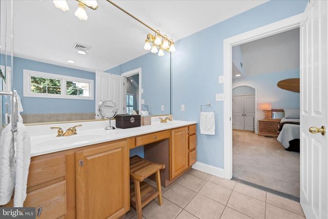 9 E ALDINE DR, Hockessin, DE 19707