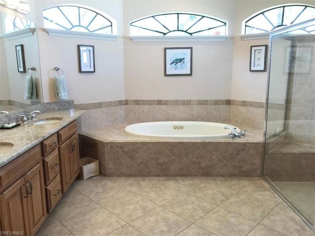 1624 SW 43rd LN, Cape Coral, FL 33914