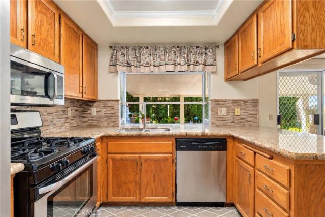2691 Alne Drive, Hemet, CA 92545