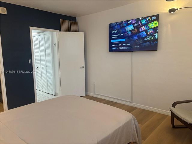 1300 Lincoln Rd B302, Miami Beach, FL 33139