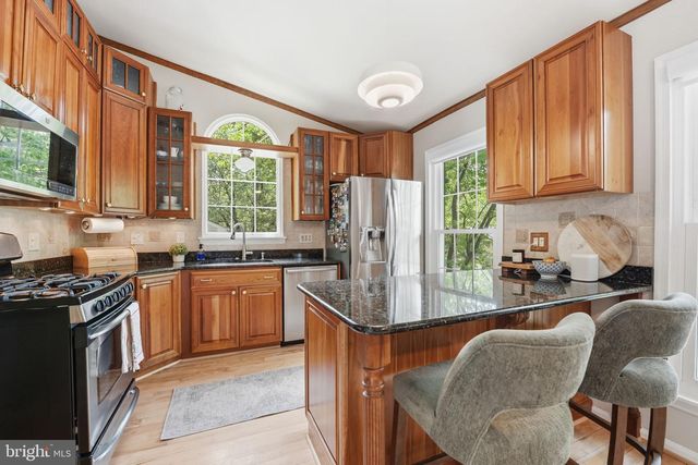 7601 CERVANTES CT, Springfield, VA 22153