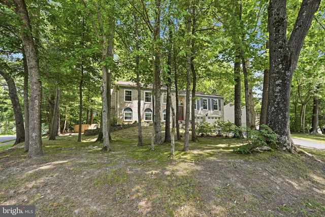 7601 CERVANTES CT, Springfield, VA 22153