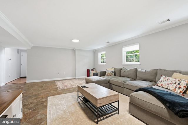 7601 CERVANTES CT, Springfield, VA 22153