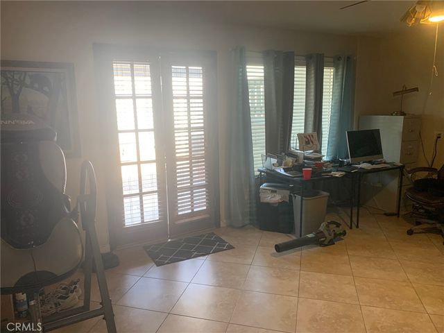 18346 Main, Hesperia, CA 92345
