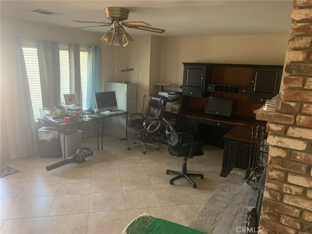 18346 Main, Hesperia, CA 92345