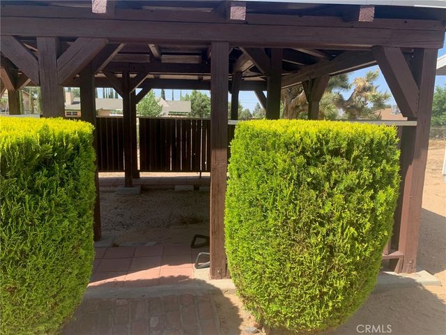 18346 Main, Hesperia, CA 92345