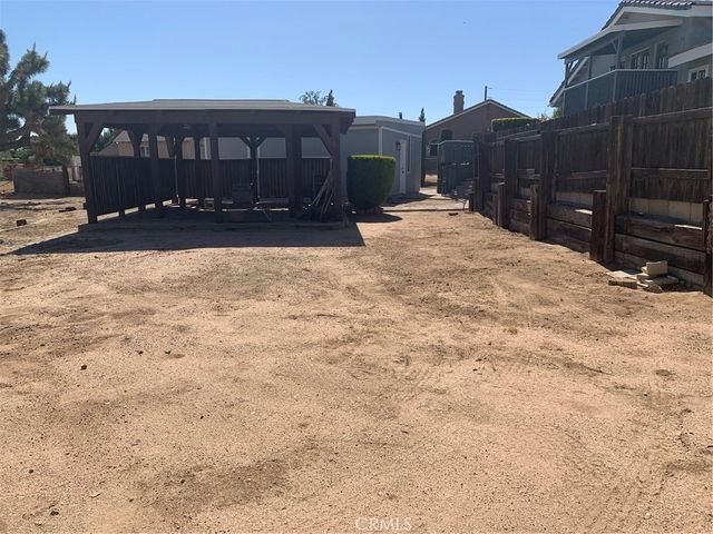 18346 Main, Hesperia, CA 92345