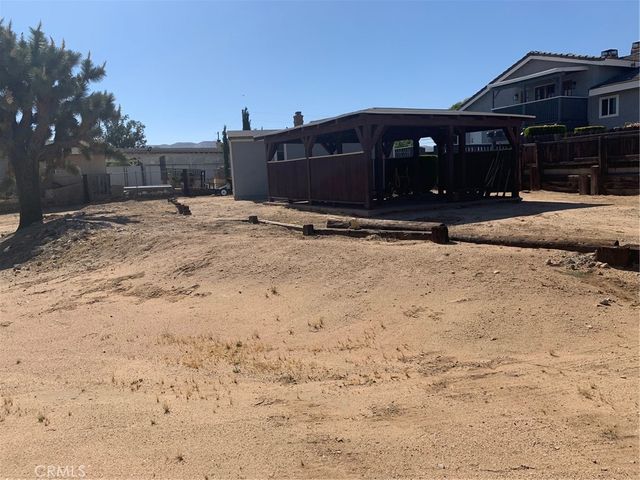 18346 Main, Hesperia, CA 92345