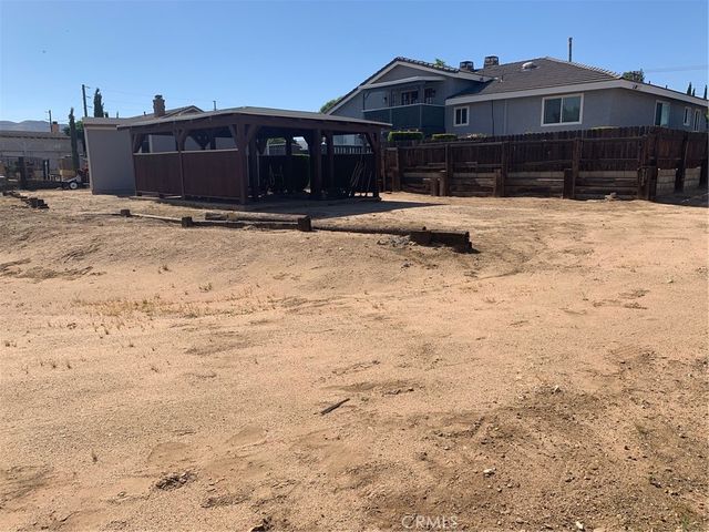 18346 Main, Hesperia, CA 92345