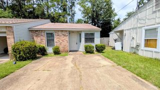8264 Continental Dr, Pensacola, FL 32506