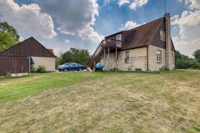 20060 W Greenfield AVENUE, Brookfield, WI 53045