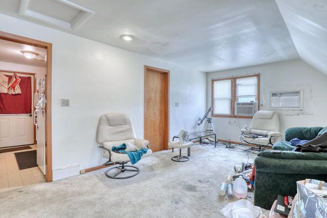 20060 W Greenfield AVENUE, Brookfield, WI 53045