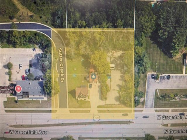 20060 W Greenfield AVENUE, Brookfield, WI 53045