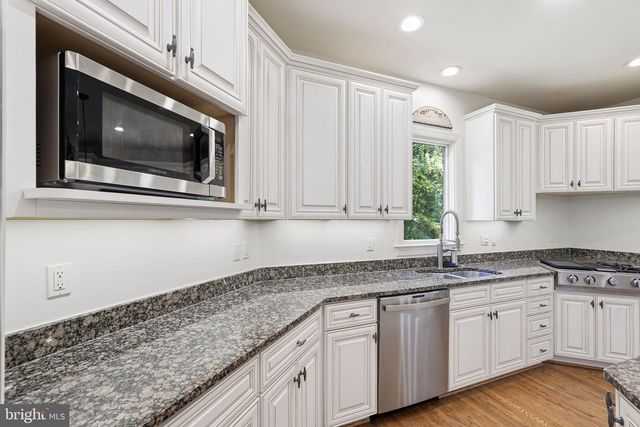 22974 LOIS LN, Brambleton, VA 20148