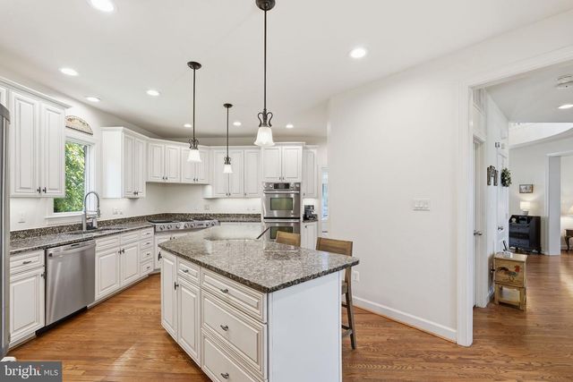 22974 LOIS LN, Brambleton, VA 20148