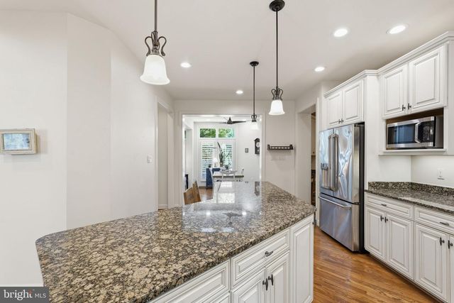 22974 LOIS LN, Brambleton, VA 20148
