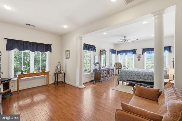 22974 LOIS LN, Brambleton, VA 20148