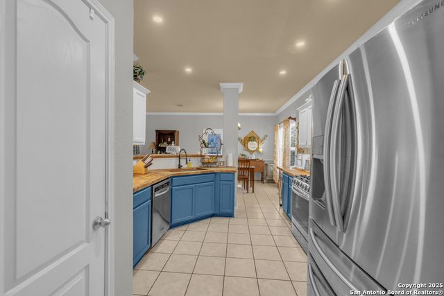 1933 Spotted Owl, New Braunfels, TX 78130