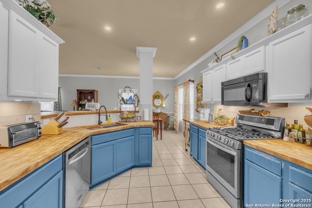 1933 Spotted Owl, New Braunfels, TX 78130