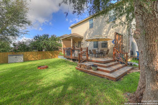 1933 Spotted Owl, New Braunfels, TX 78130