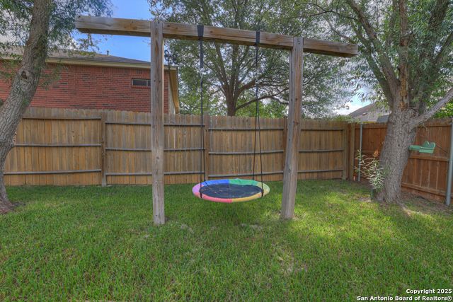 1933 Spotted Owl, New Braunfels, TX 78130