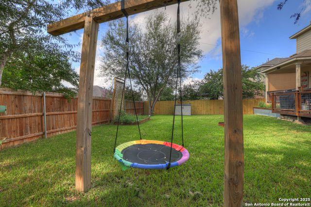 1933 Spotted Owl, New Braunfels, TX 78130