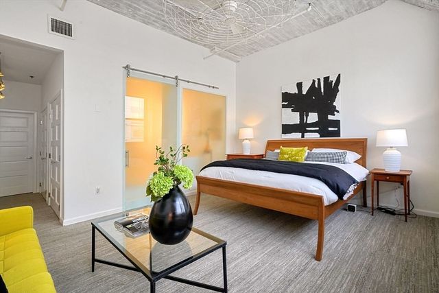 437 D St 7F, Boston, MA 02210