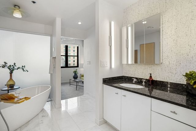 437 D St 7F, Boston, MA 02210