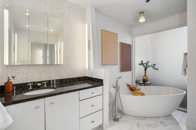 437 D St 7F, Boston, MA 02210