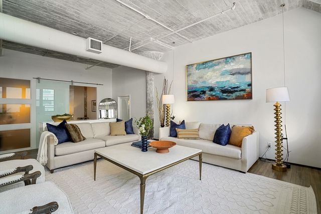 437 D St 7F, Boston, MA 02210