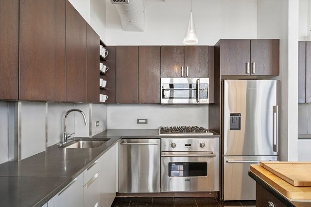 437 D St 7F, Boston, MA 02210