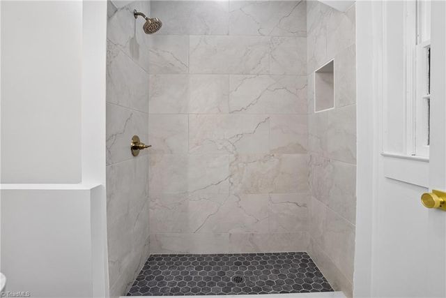 405 Spring Street, Thomasville, NC 27360