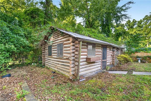 405 Spring Street, Thomasville, NC 27360