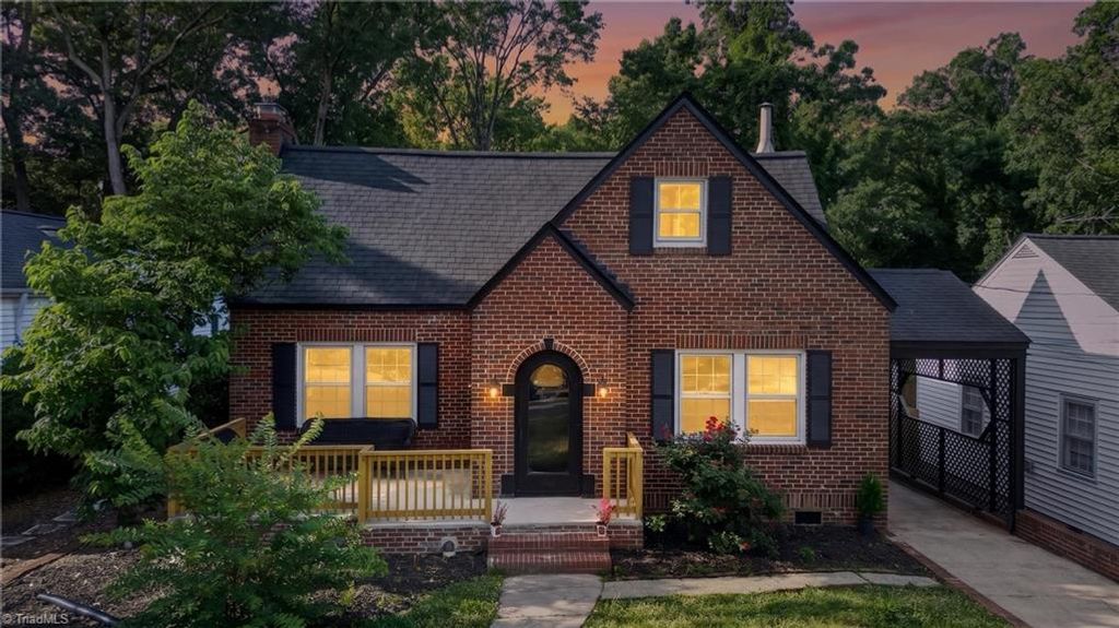 405 Spring Street, Thomasville, NC 27360